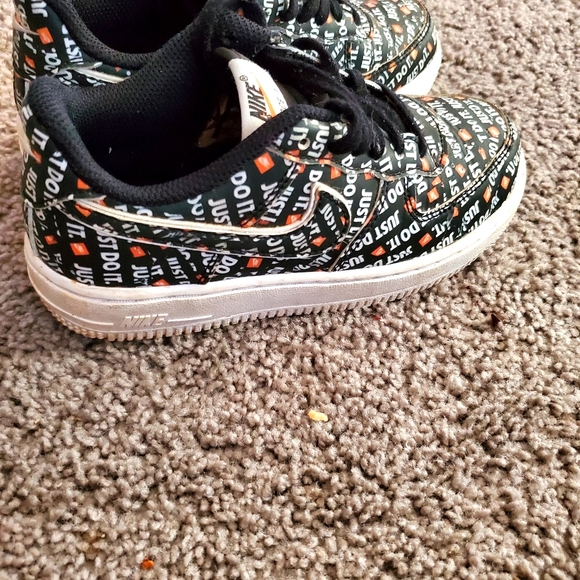 JUST DO IT AF1'S - Picture 3 of 4